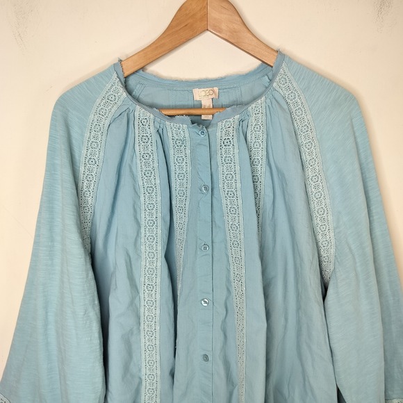 LOGO Lori Goldstein Lavish Button Up Shirt Crochet Lace Inset - Picture 2 of 11